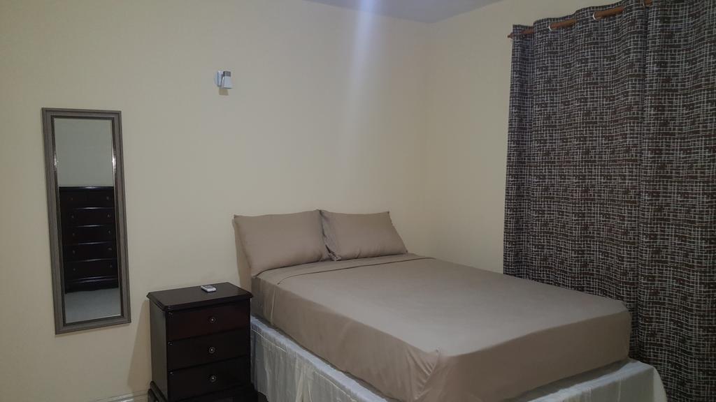 Apt 12, Executive Suites Ja - Palms Enfield Exterior photo