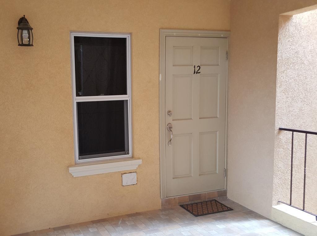 Apt 12, Executive Suites Ja - Palms Enfield Exterior photo